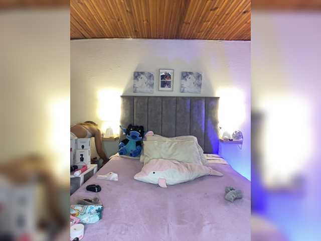 VictoriaHils live cam on BongaCams