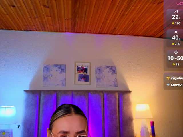 VictoriaHils live cam on BongaCams