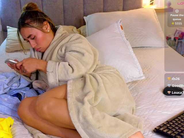 VictoriaHils live cam on BongaCams