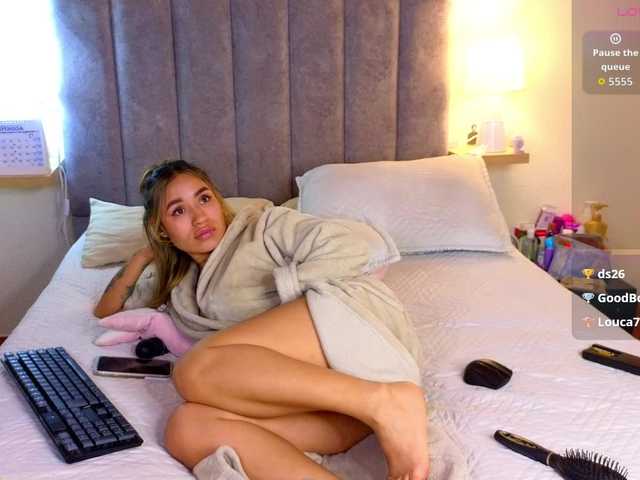 VictoriaHils live cam on BongaCams
