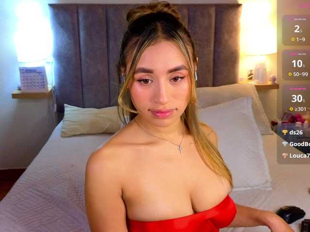 VictoriaHils live cam on BongaCams