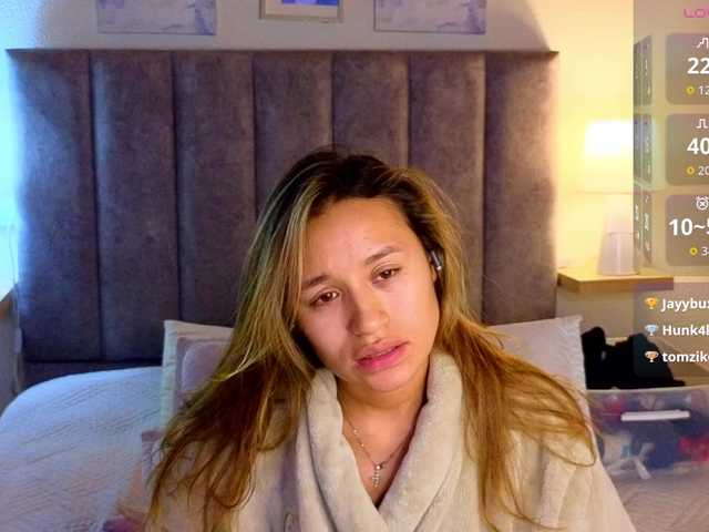 VictoriaHils live cam on BongaCams