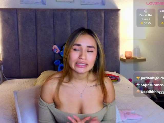 VictoriaHils live cam on BongaCams
