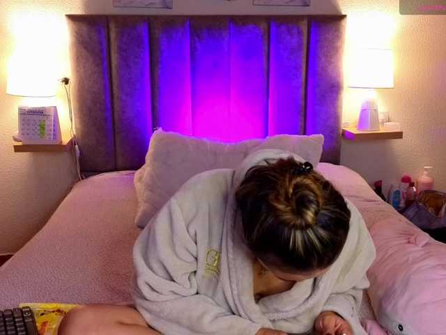 VictoriaHils live cam on BongaCams
