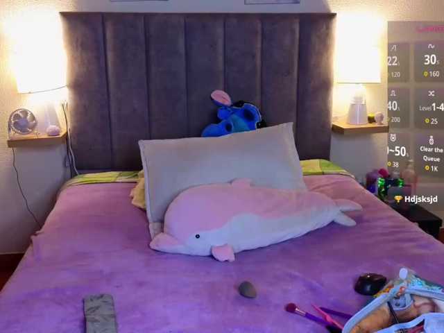 VictoriaHils, en vivo ahora en BongaCams