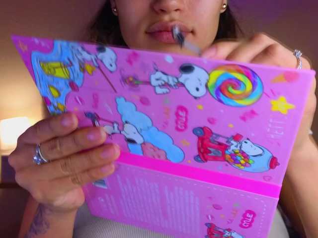 VictoriaHils live cam on BongaCams