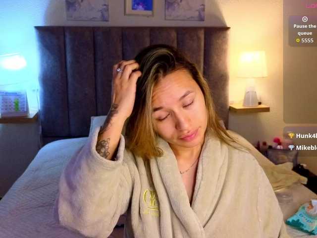 VictoriaHils live cam on BongaCams
