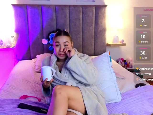 VictoriaHils, en directo ahora en BongaCams