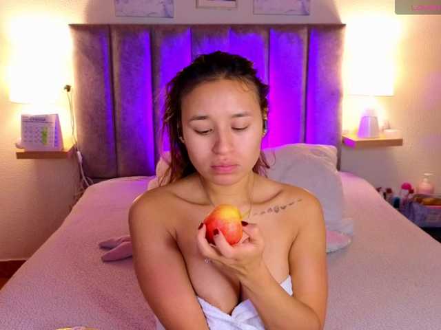 VictoriaHils live cam on BongaCams