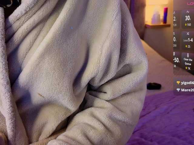 le modèle VictoriaHils est en webcam porno dans un show sur le site bongacams, il possède les tags suivants: Latino/Hispanic,Blonde,Trimmed