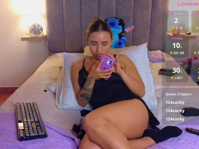 VictoriaHils live cam on BongaCams