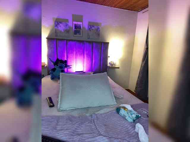 VictoriaHils webcam