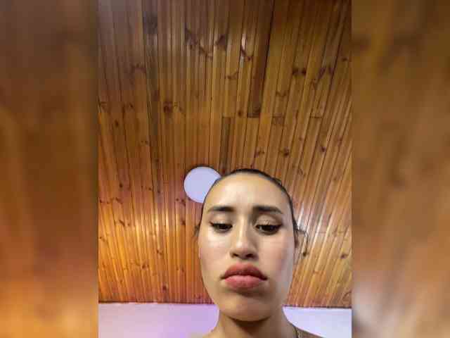 VictoriaHils Live Webcam on BongaCams