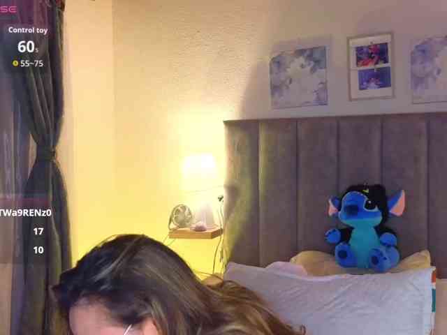 VictoriaHils webcam