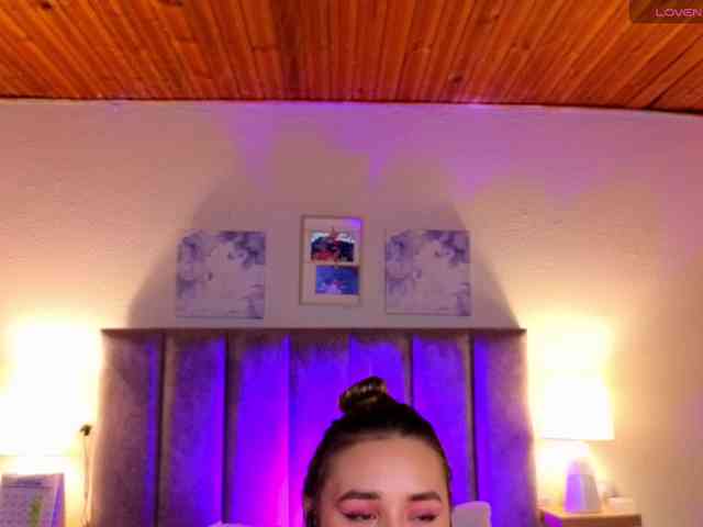 VictoriaHils webcam
