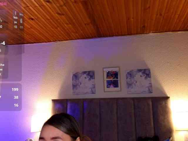 VictoriaHils webcam