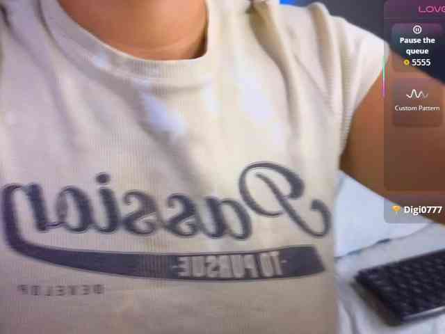 VictoriaHils webcam