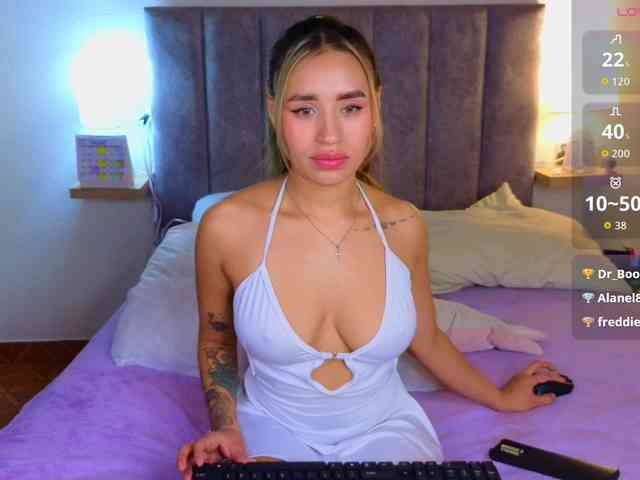 VictoriaHils webcam