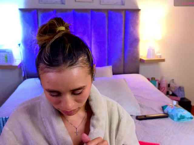 VictoriaHils webcam