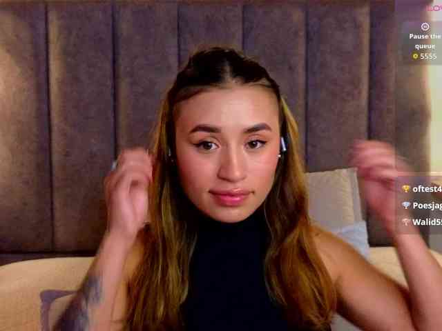 VictoriaHils webcam