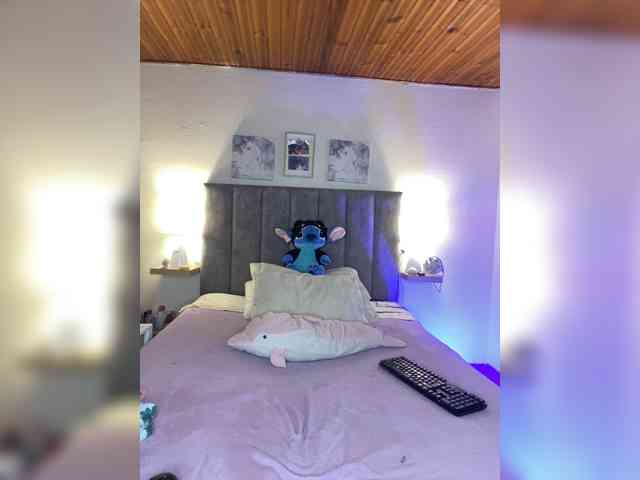 VictoriaHils webcam