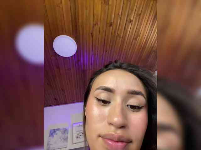 VictoriaHils webcam