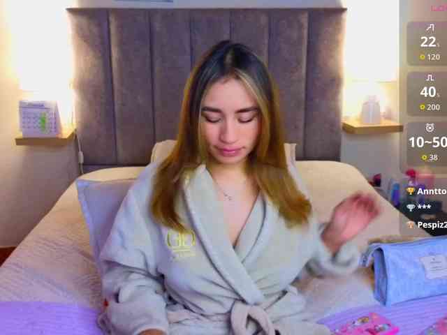 VictoriaHils Live Webcam on BongaCams