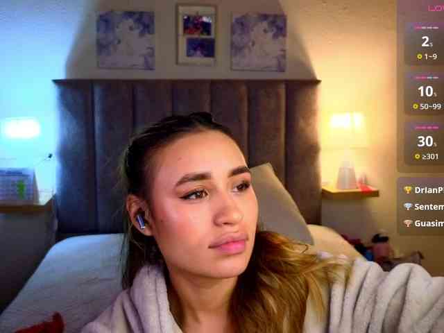 VictoriaHils webcam