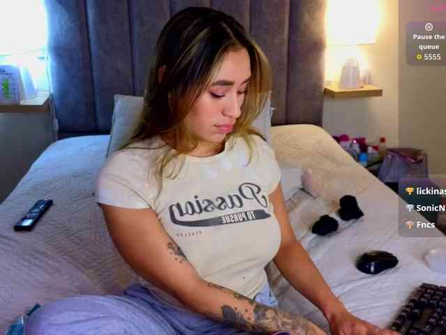 VictoriaHils webcam