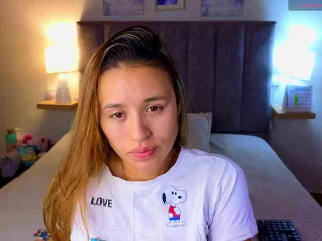 VictoriaHils webcam