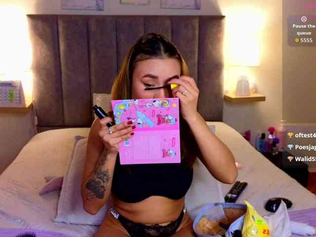 VictoriaHils webcam