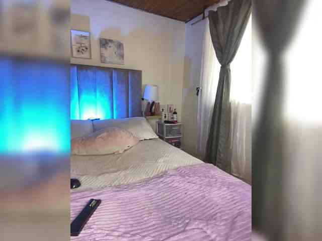 VictoriaHils webcam