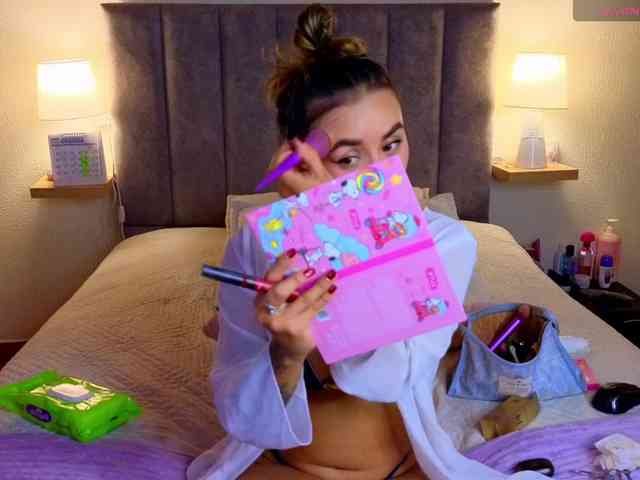 VictoriaHils webcam