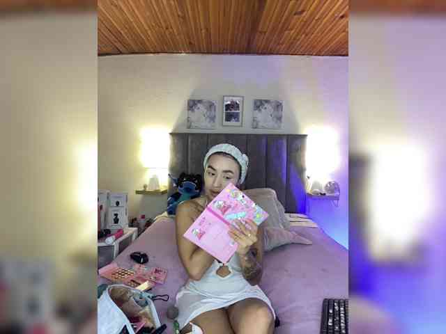 VictoriaHils webcam