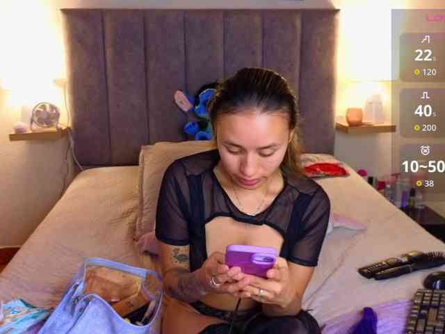 VictoriaHils webcam