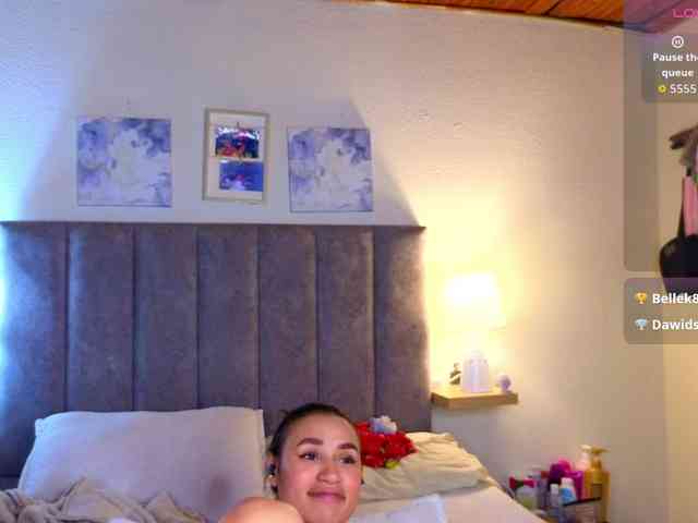 VictoriaHils webcam