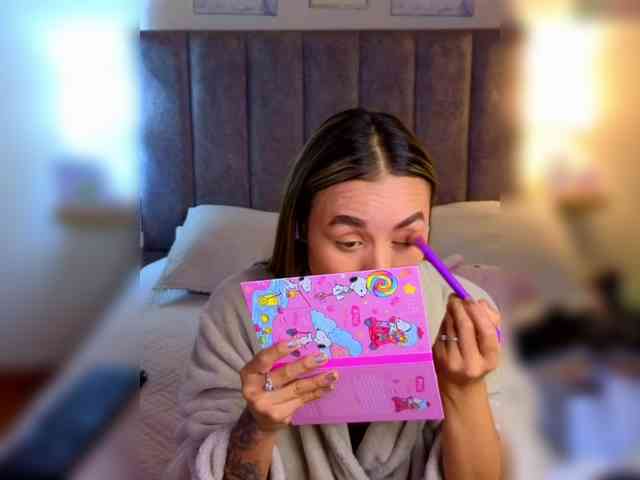 VictoriaHils webcam