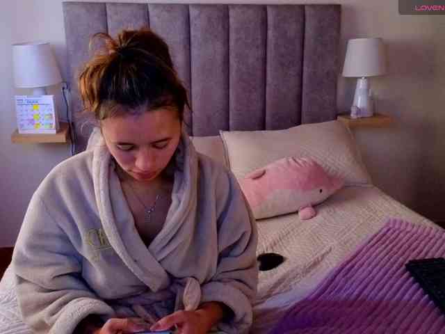 VictoriaHils webcam