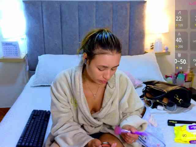 VictoriaHils webcam