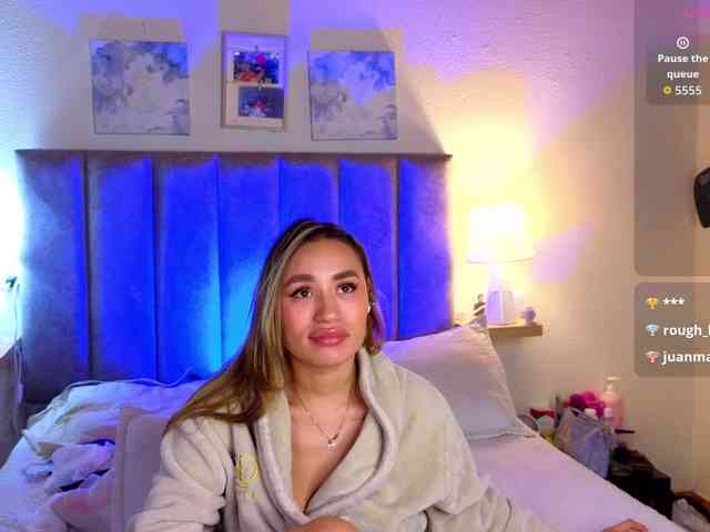 VictoriaHils webcam