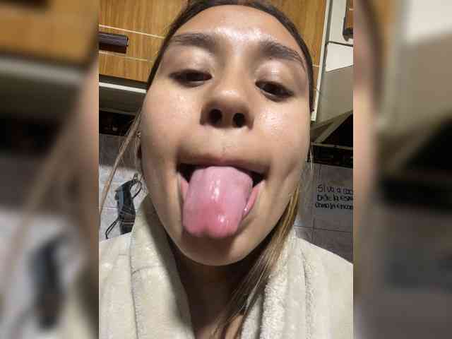 VictoriaHils webcam