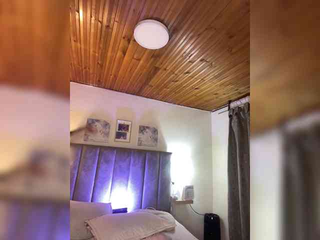 VictoriaHils webcam