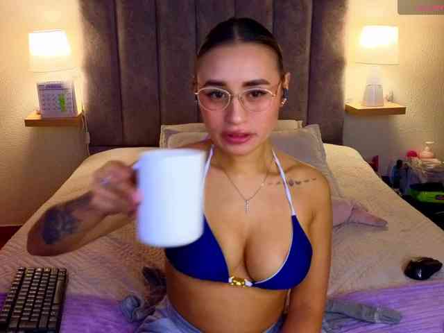 VictoriaHils webcam