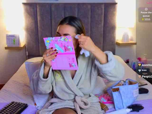 VictoriaHils webcam