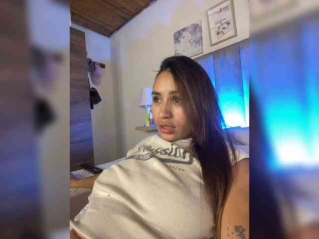 VictoriaHils webcam