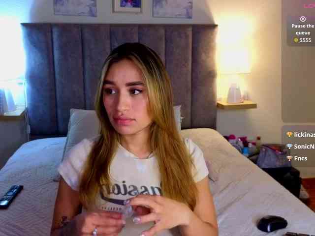 VictoriaHils webcam