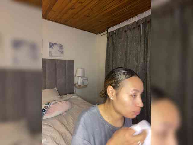 VictoriaHils webcam