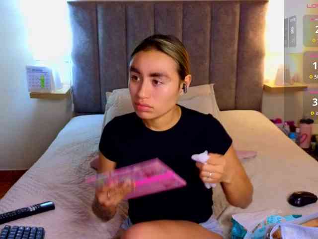VictoriaHils webcam