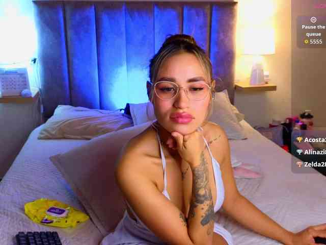 VictoriaHils webcam