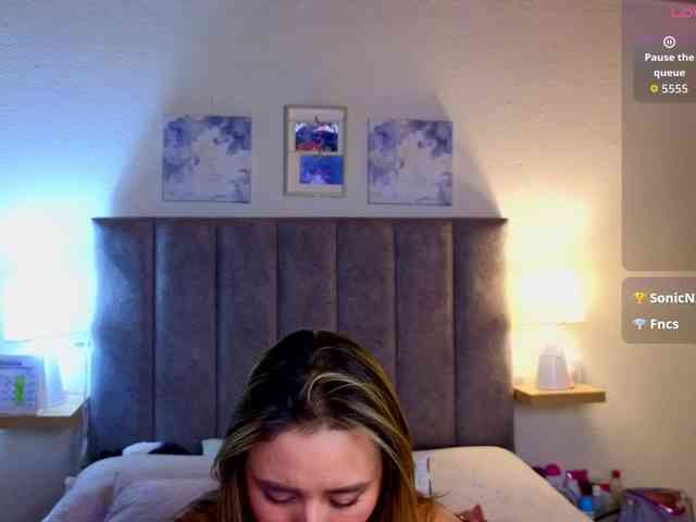 VictoriaHils webcam